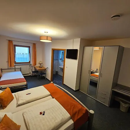Land-gut-hotel Waldschaenke 호텔 Altfraunhofen
